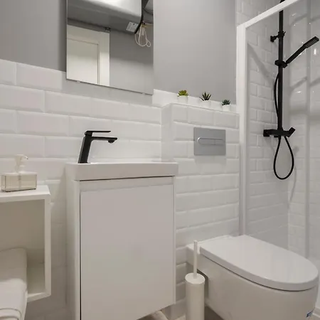 Molino Corteza Deluxe 6 Pax * 格拉纳达