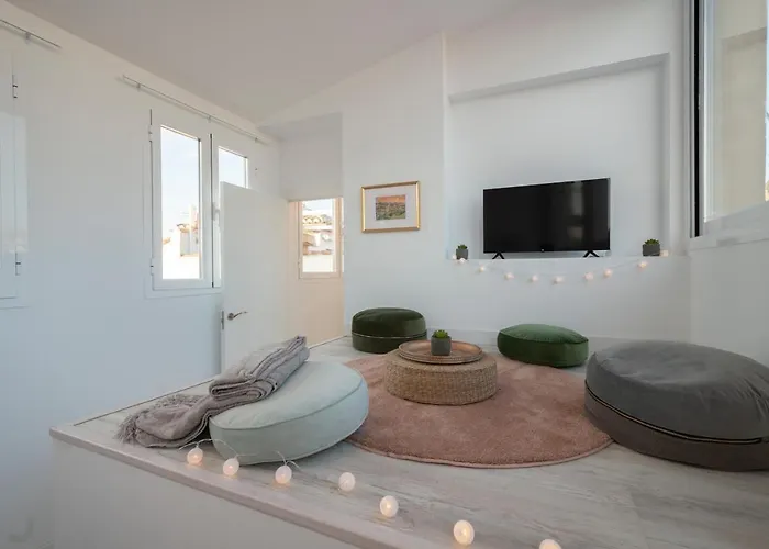 Molino Corteza Deluxe 6 Pax Apartment