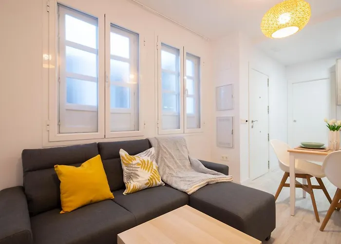 Molino Corteza Deluxe 6 Pax Apartment *